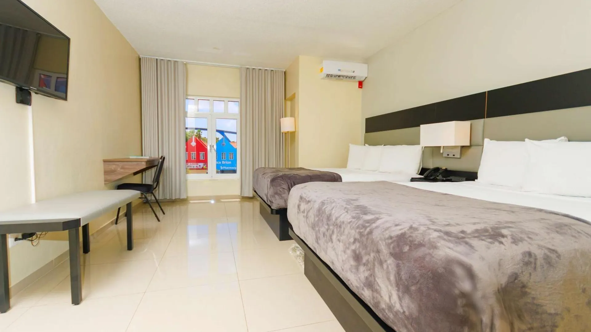 Brion City Hotel BW Signature Collection Willemstad 3*,